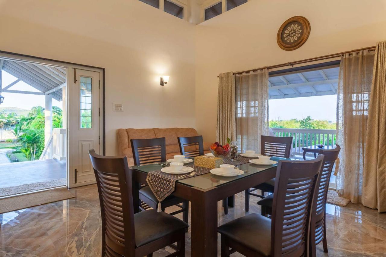 Stayvista'S Lake La Vie - Tranquil Lake-View Villa Amidst Farmland With Pool And Poolside Gazebo - Proximity To Sula Nashik Exterior photo